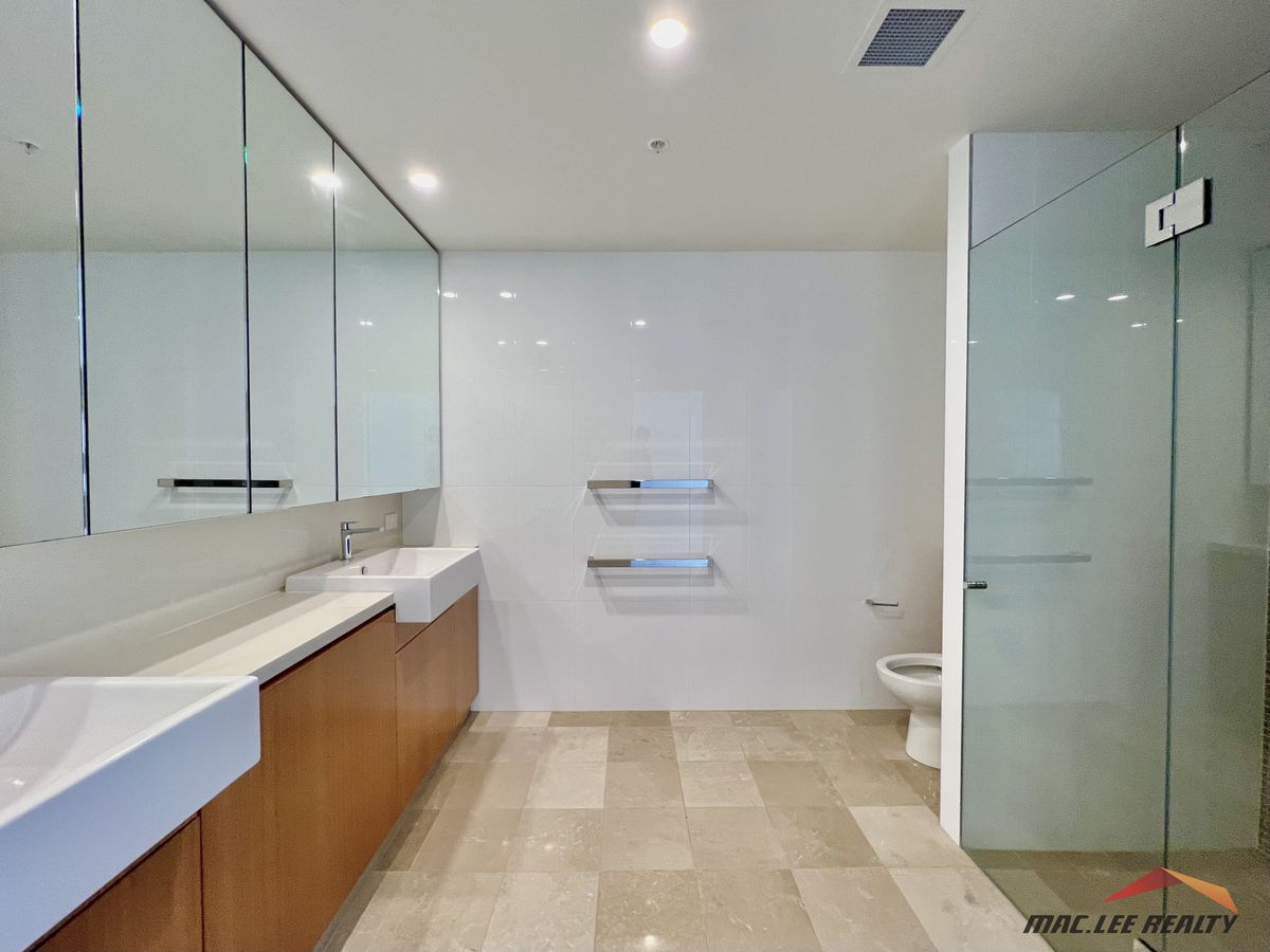 3705 / 438 Victoria Avenue, Chat...