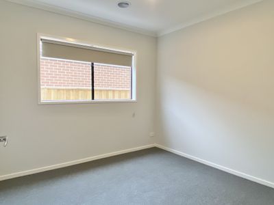 19 Ricotta Road, Manor Lakes