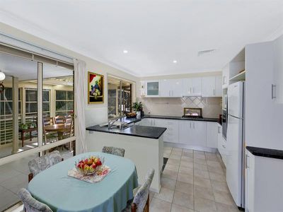 2 Wollemi Rd, Woongarrah