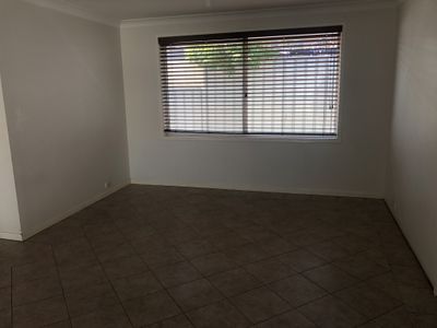 28 Coonawarra Street, Edensor Park