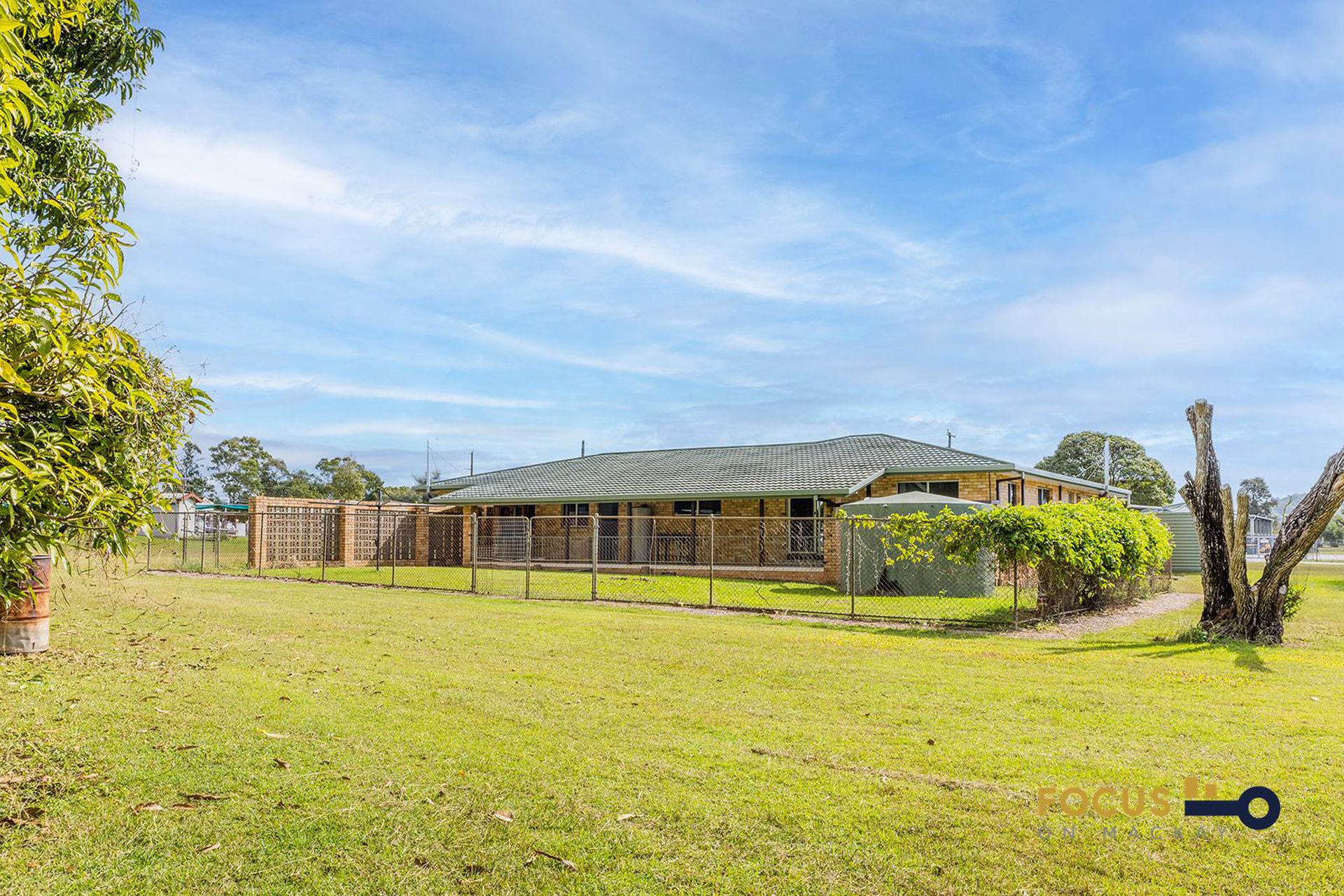 126 Beach Rd, Sarina
