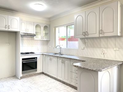 12 / 94 Park Rd, Rydalmere