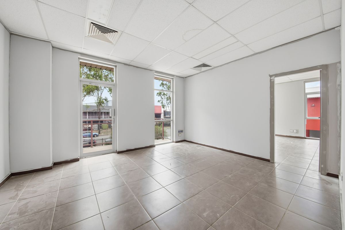 2 / 6 Gallipoli Street, Smeaton Grange