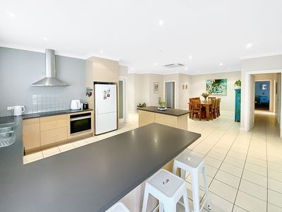 2 John Girdham Place, Forbes