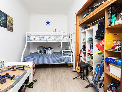 72 Rainforest Close, Sugarloaf