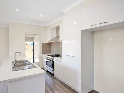 74 Perry Road, Werribee