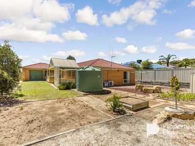 35 Grevillea Avenue, Kangaroo Flat