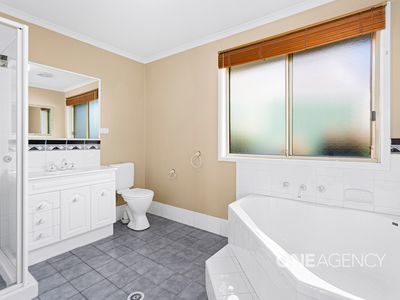 1 Barwon Place, Albion Park