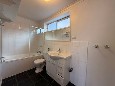 1 / 15 Beaumont Parade, West Footscray