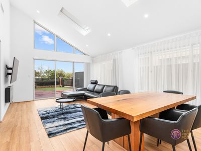 17 Simcoe Way, Caversham