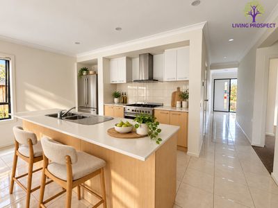 185 Saltwater Promenade, Point Cook