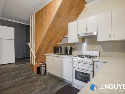 16 Ferry Road, Lansvale