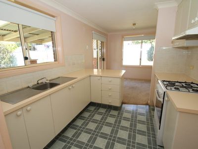 25 Agland Crescent, Orange