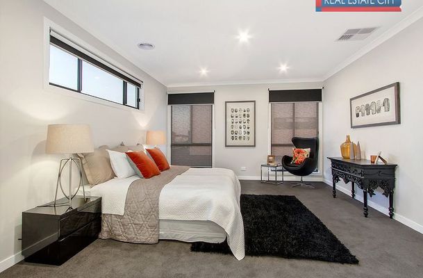 13 Naxos Road, Greenvale