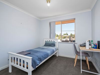 2 / 110 Collins Street, Piccadilly