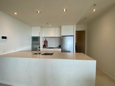 1005 / 480 St Kilda Road, Melbourne