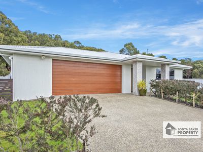 33 Serrata Crescent, Sisters Beach