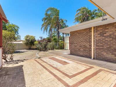 1 Bessant Court, Camillo