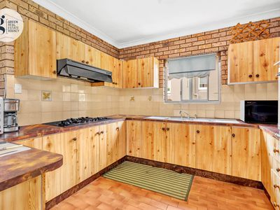 8 Ashburn Place, Gladesville