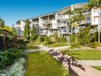 29 / 10 Grand Parade, Kawana Island