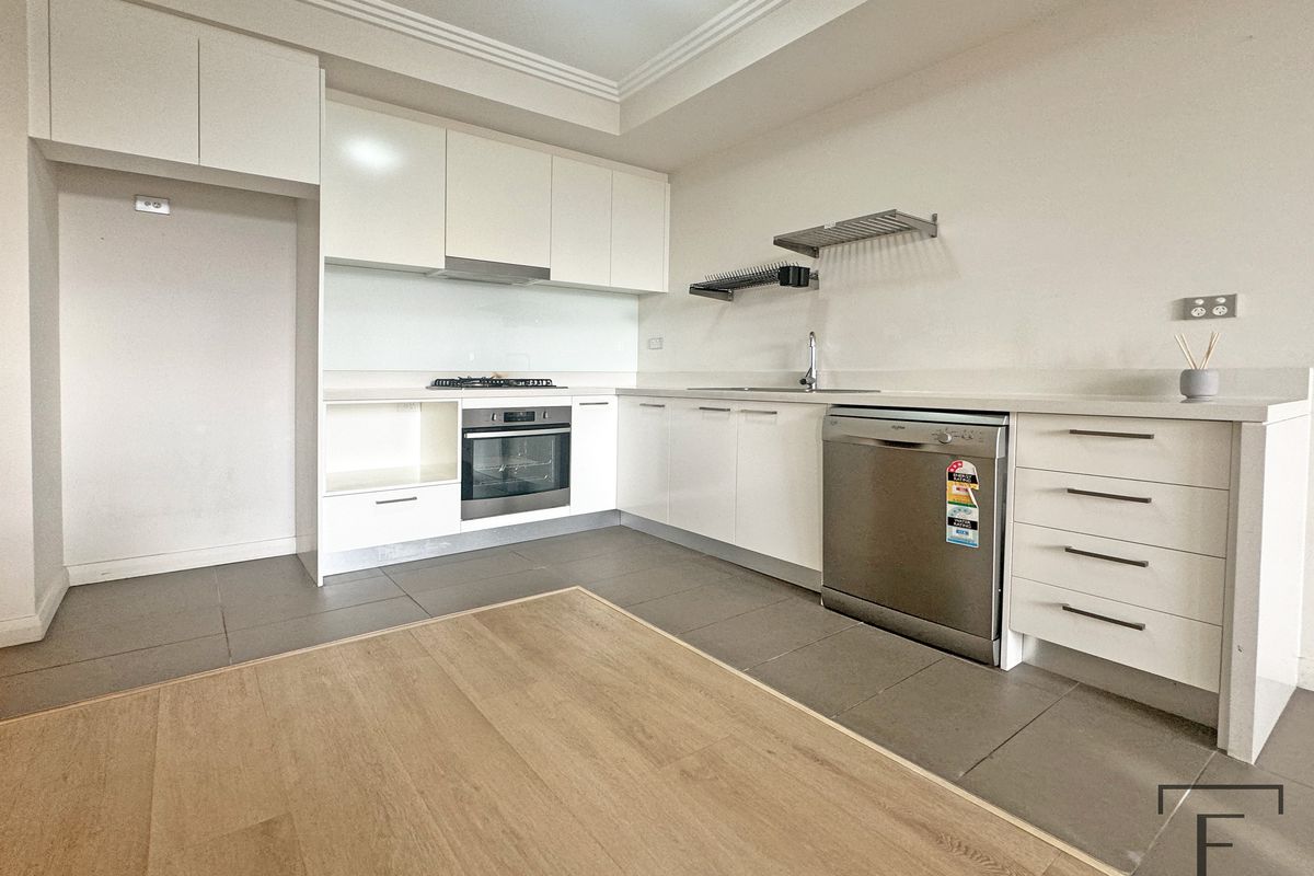 P408 / 81-86 Courallie Avenue, Homebush West
