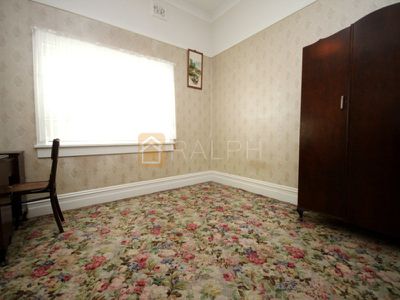 8 The Boulevarde, Lakemba