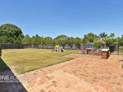 46 Randwick St, Durack