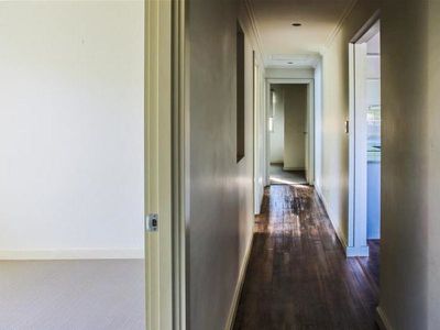 7 Eagle Rock Turn, Newman