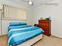 4 / 1 Daintree Drive, Parkinson