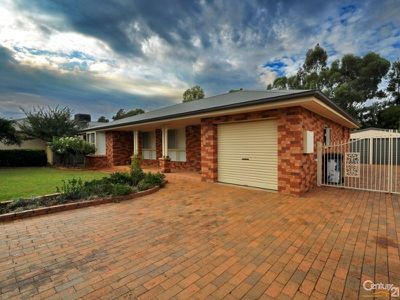 13 Namoi Crescent, Dubbo