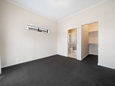 19 Yeltana Avenue, Huntfield Heights