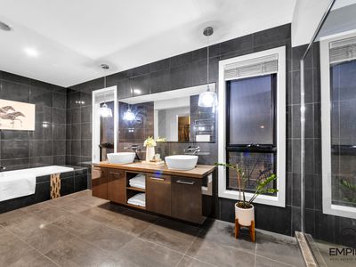 15 Bellotto Street, Cranbourne North