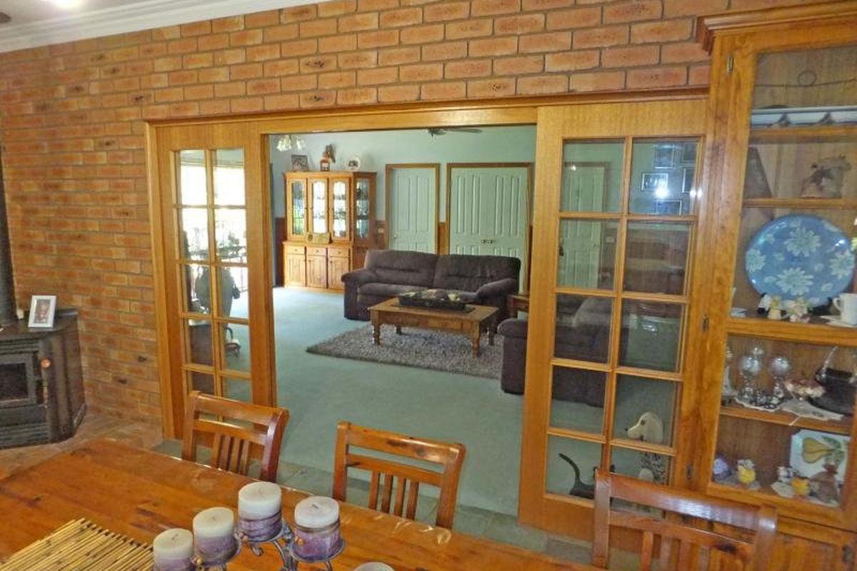 100 The Avenue , Kyabram