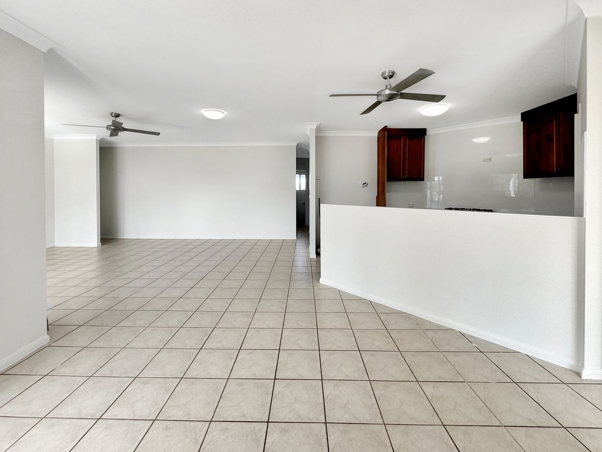 14 Storer Street, Atherton