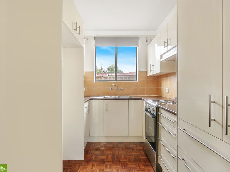 6 / 10 Montague Street, Fairy Meadow