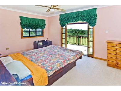 73 Alperton Road, Burbank
