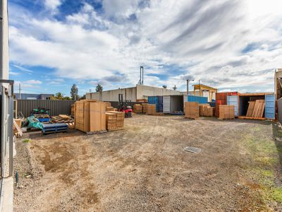 2 Loop Road, Werribee