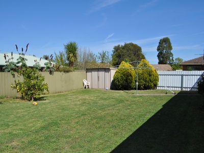 5 Worsley Place, Lavington