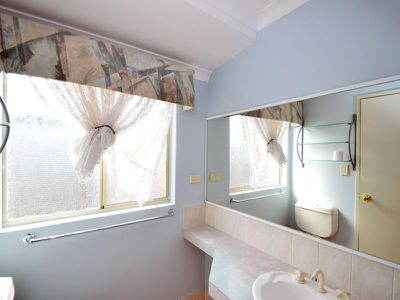 27 Carpenteria Crescent, Kenwick