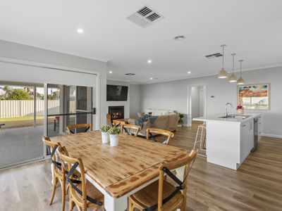 97 Bruton Street, Tocumwal