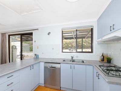 7 Curnow Place, Chisholm