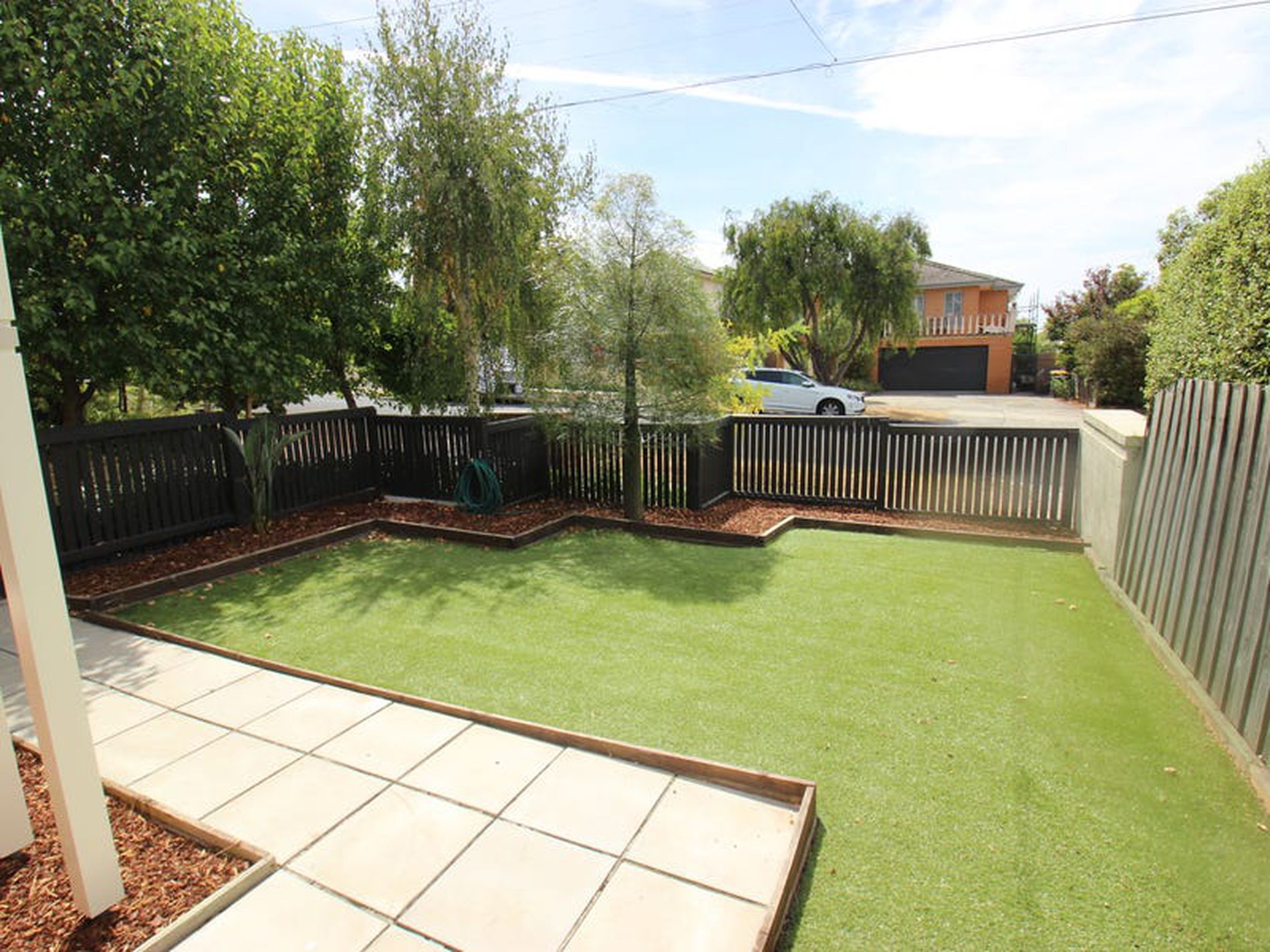 1 / 27 Roxby Street, Manifold Heights