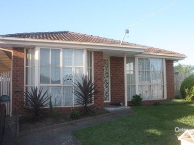 13 Kendari Court, Hampton Park