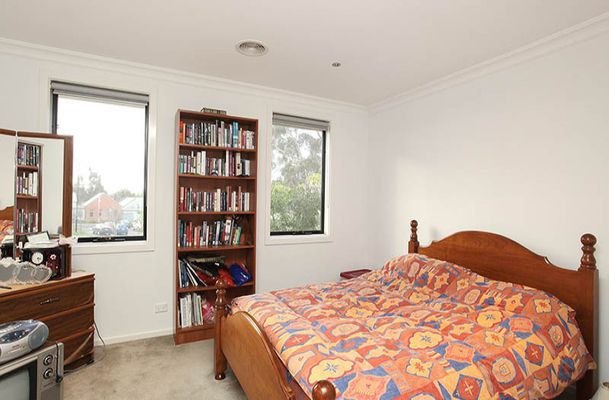 15 Crestview Close, Roxburgh Park