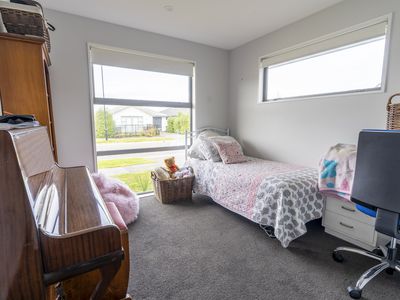 12 Robalan Close, Halswell