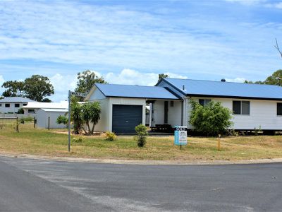 1 Whale Court, Woodgate