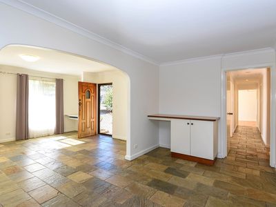 28 Parkway Road, Bibra Lake