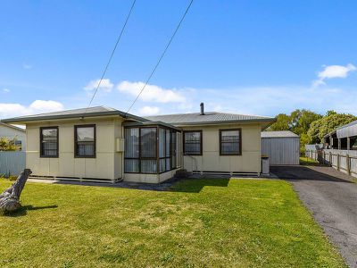 7 Clinton Street, Millicent