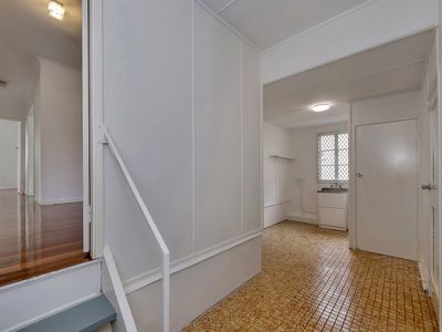 36 Perry Street, Churchill