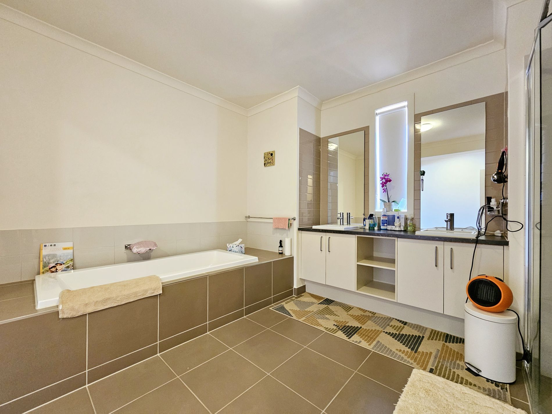 209 Sanctuary Lakes South Boulevard, Point Cook